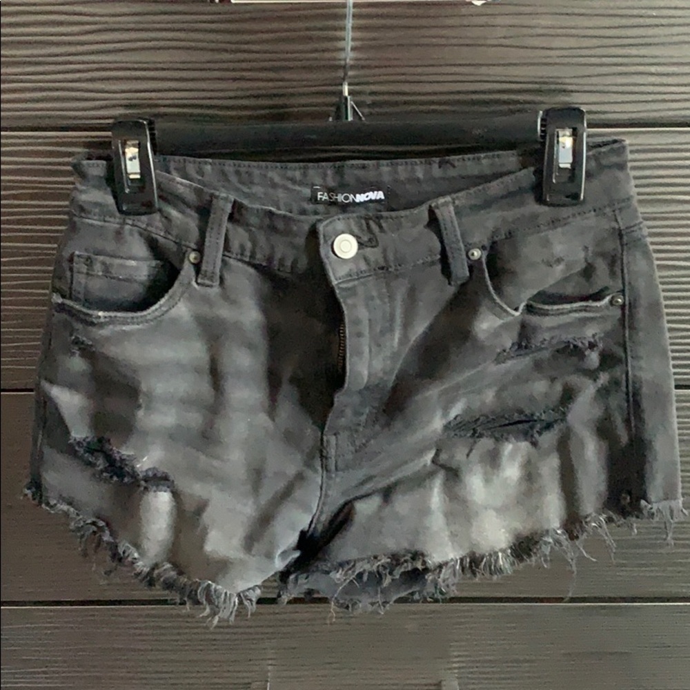 Fashion nova shorts